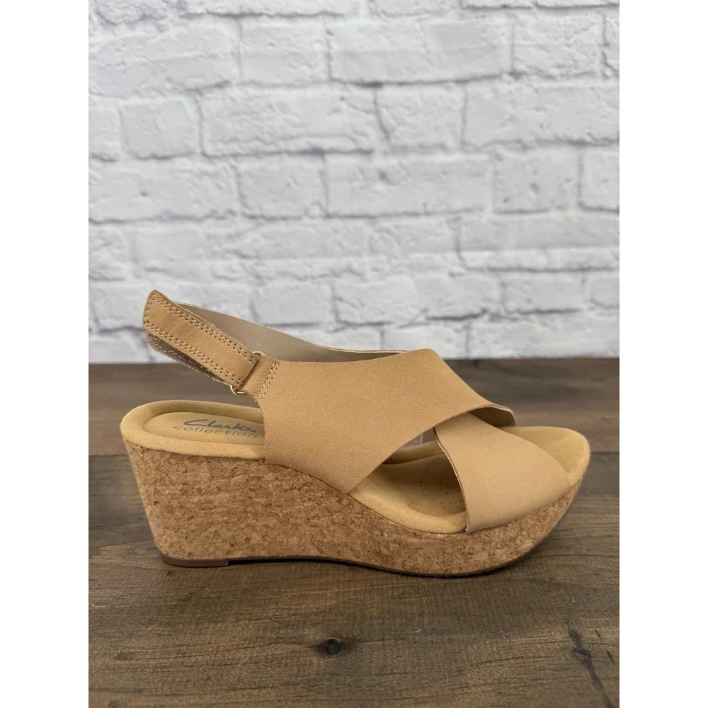 Clarks Collection Annadell Eirwyn Wedge Sandals Women's 8W Tan Cork Slingback